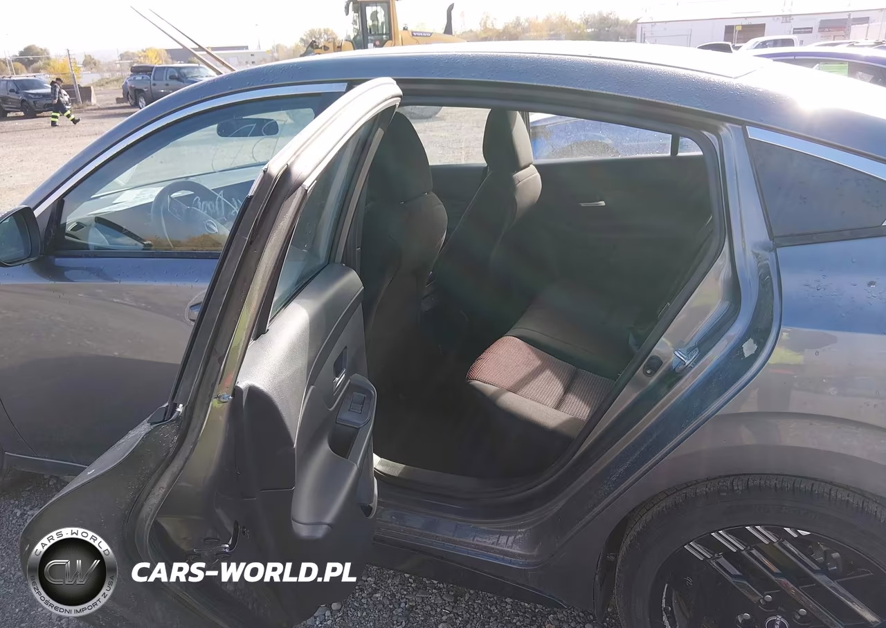 2026 Nissan Sentra Sr VIN:3N1AB9DV0TY269153 - 8