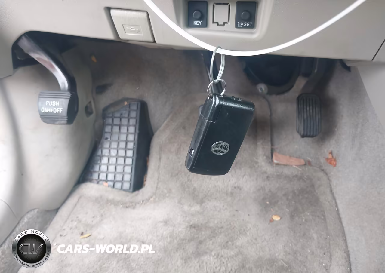 2008 Toyota Prius VIN:JTDKB20U987779936 - 11