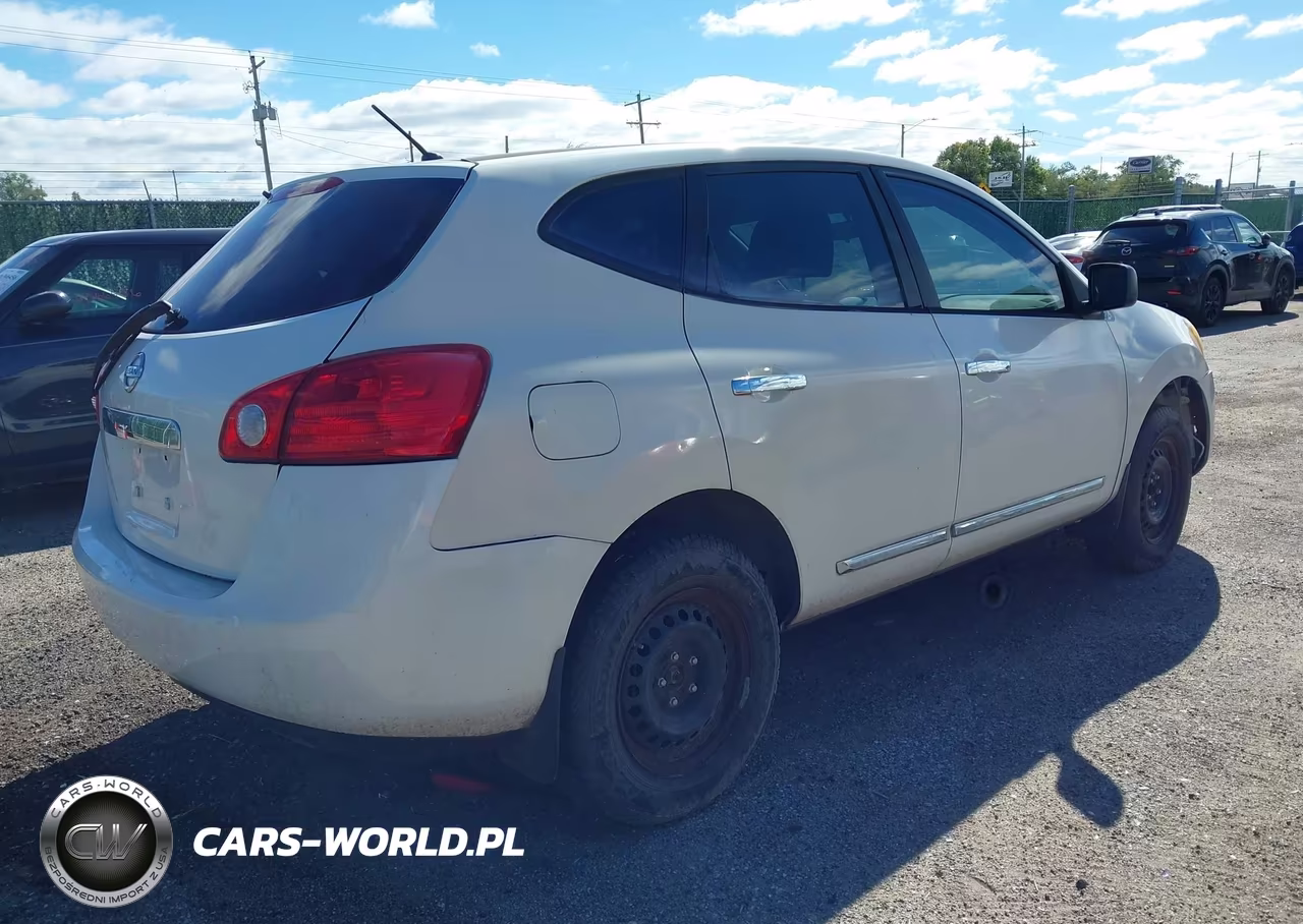 2014 Nissan Rogue Select S VIN:JN8AS5MV5EW703569 - 4