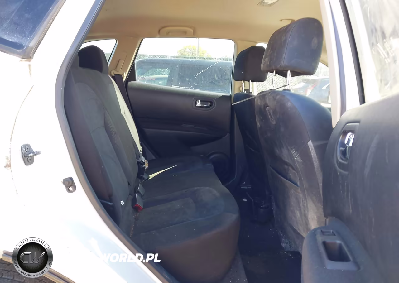 2014 Nissan Rogue Select S VIN:JN8AS5MV5EW703569 - 8