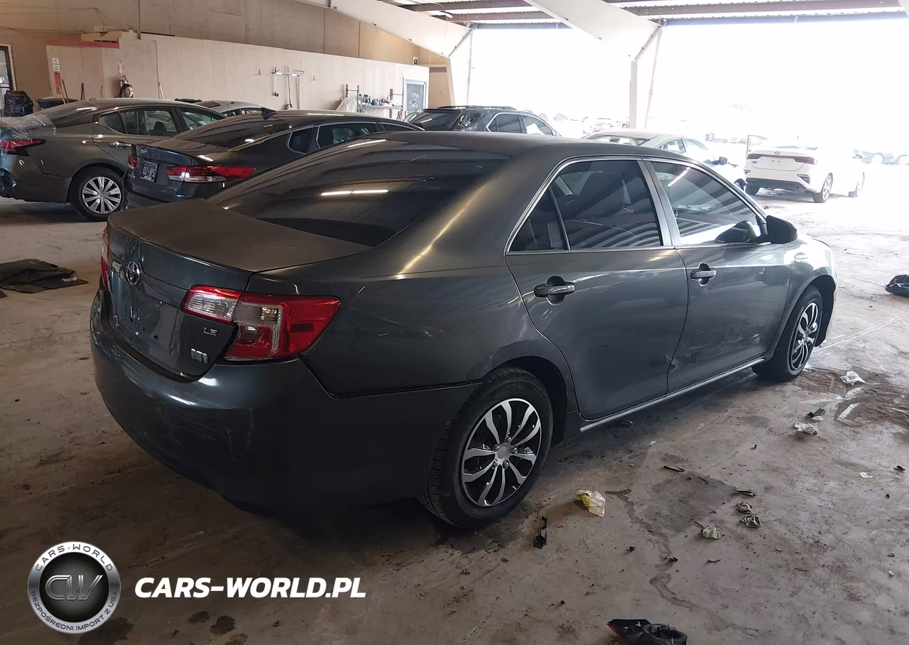 2012 Toyota Camry Hybrid Le VIN:4T1BD1FK1CU031374 - 4