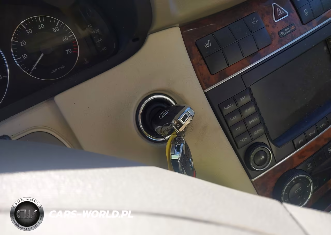 2009 Mercedes-Benz Clk 350 VIN:WDBTK56G49T103814 - 11