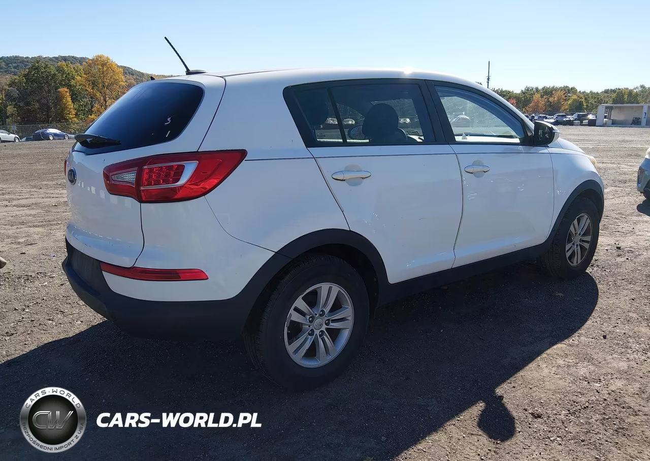 2011 Kia Sportage Lx VIN:KNDPB3A23B7063520 - 4
