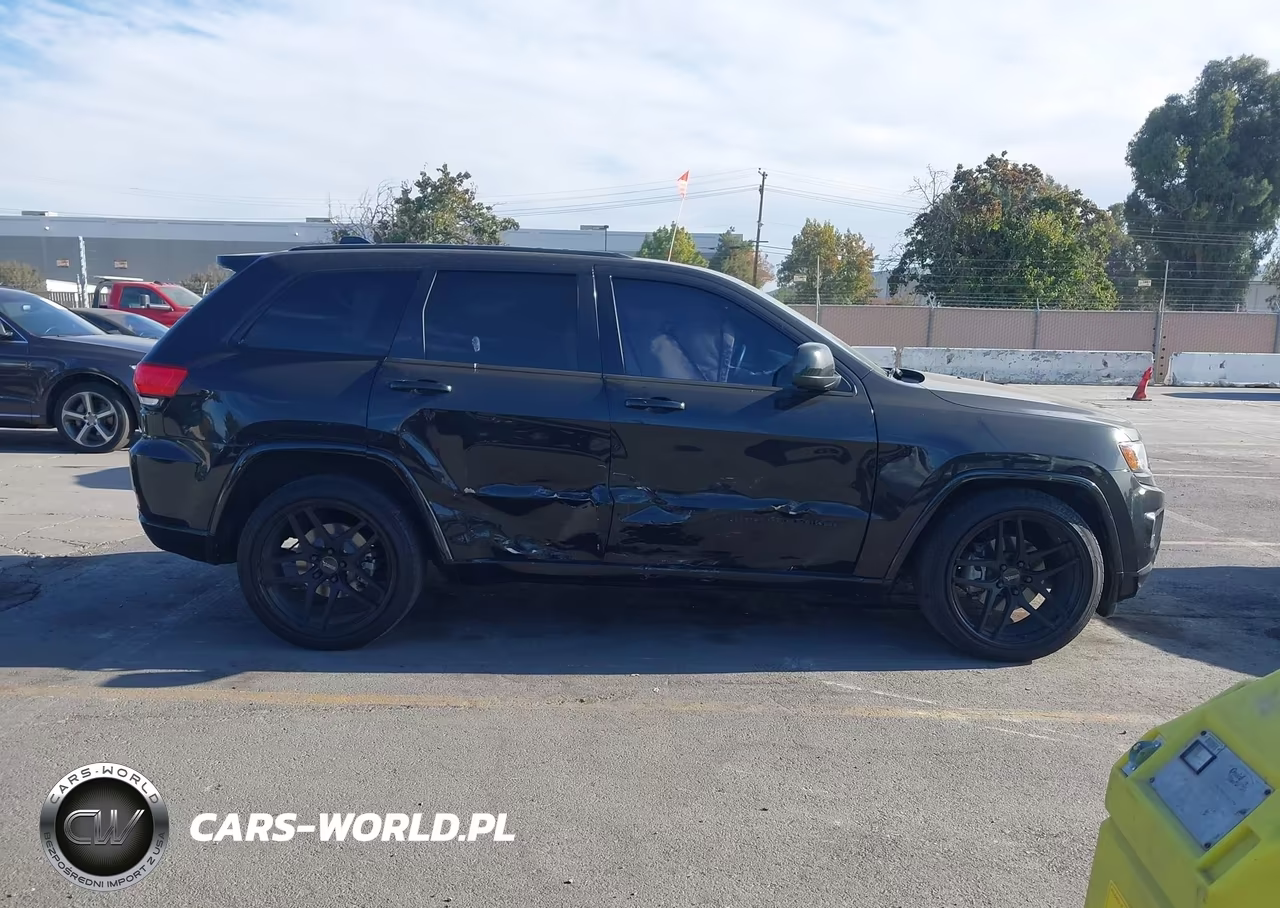 2015 Jeep Grand Cherokee Altitude VIN:1C4RJFAG8FC687237 - 13