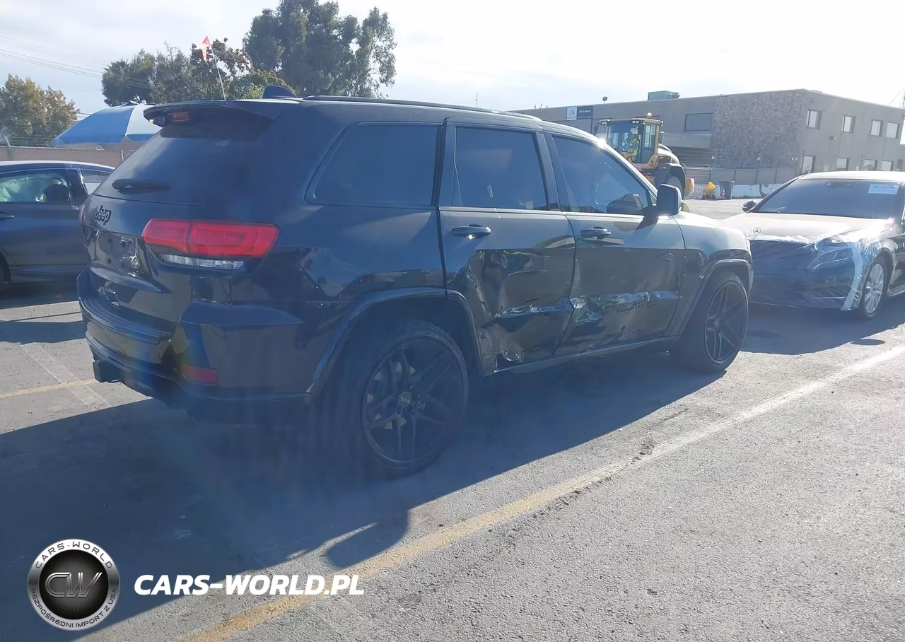 2015 Jeep Grand Cherokee Altitude VIN:1C4RJFAG8FC687237 - 4