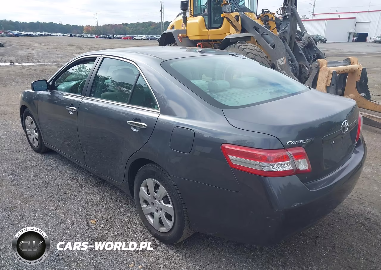 2011 Toyota Camry Le VIN:4T1BF3EK1BU121128 - 3