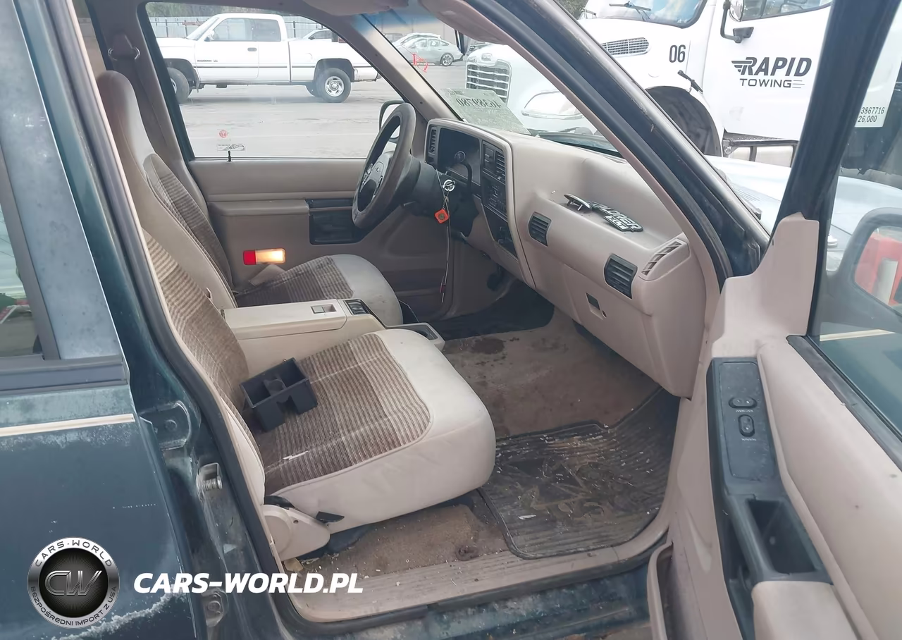 1992 Ford Explorer VIN:1FMDU34X7NUB37124 - 5
