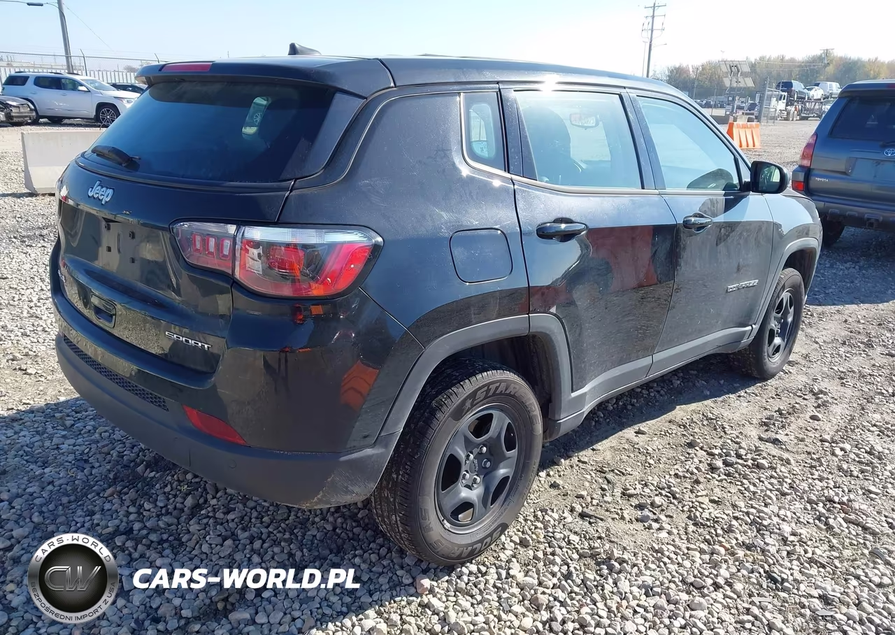 2019 Jeep Compass Sport 4X4 VIN:3C4NJDABXKT703377 - 4
