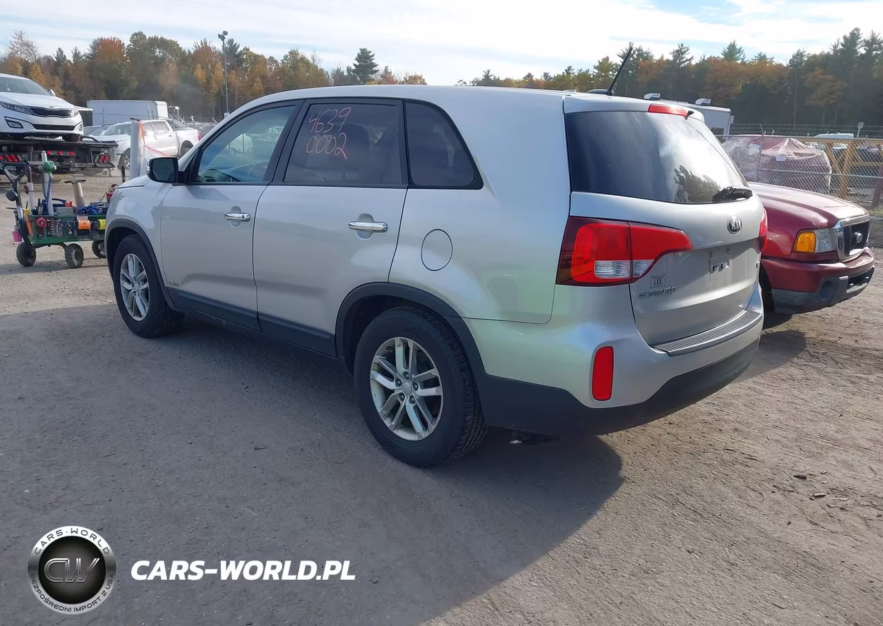 2014 Kia Sorento Lx VIN:5XYKTCA61EG541449 - 3
