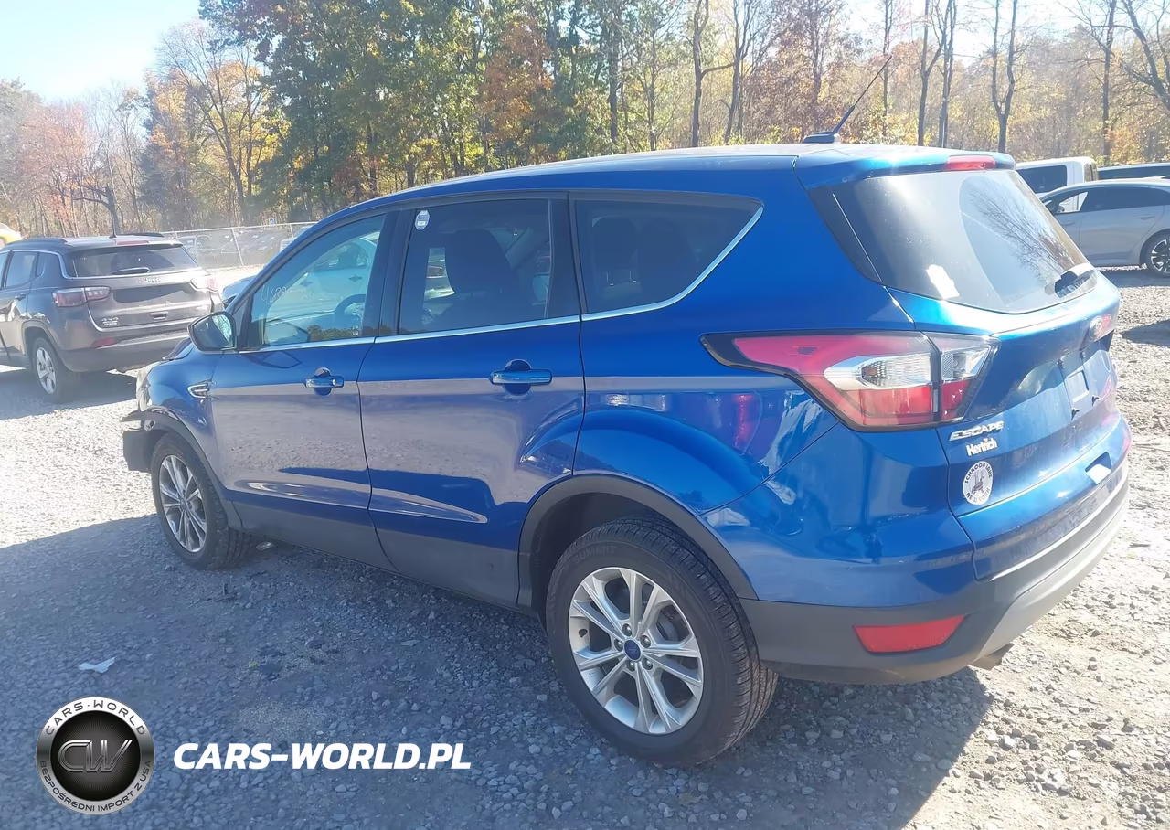 2017 Ford Escape Se VIN:1FMCU9GD3HUD23411 - 3
