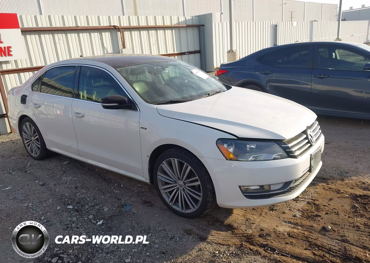2015 Volkswagen Passat 1.8T Sport VIN:1VWBS7A36FC021220 - 1