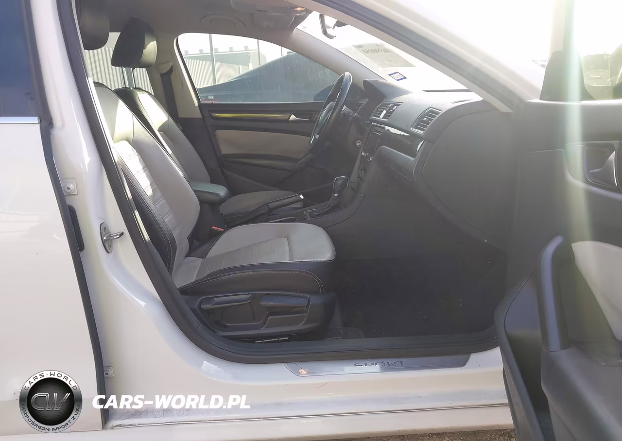 2015 Volkswagen Passat 1.8T Sport VIN:1VWBS7A36FC021220 - 5