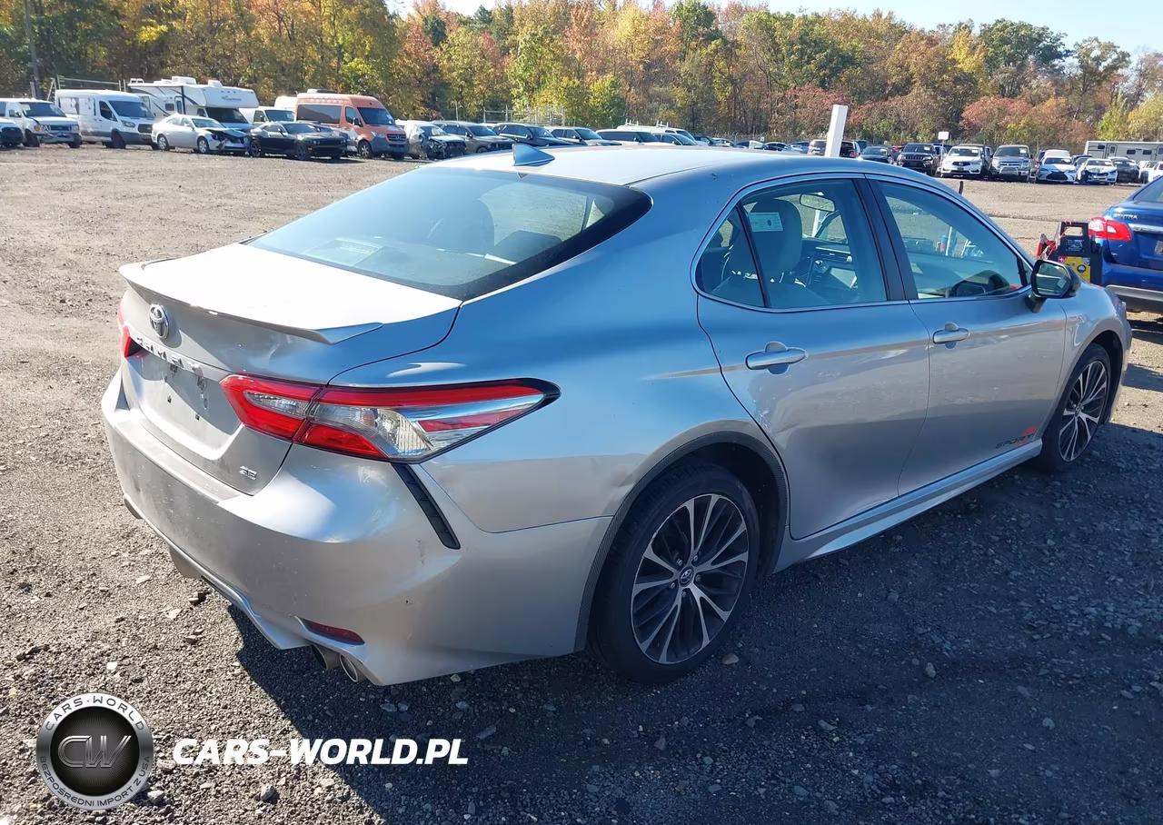 2019 Toyota Camry Se VIN:4T1B11HK3KU683241 - 4