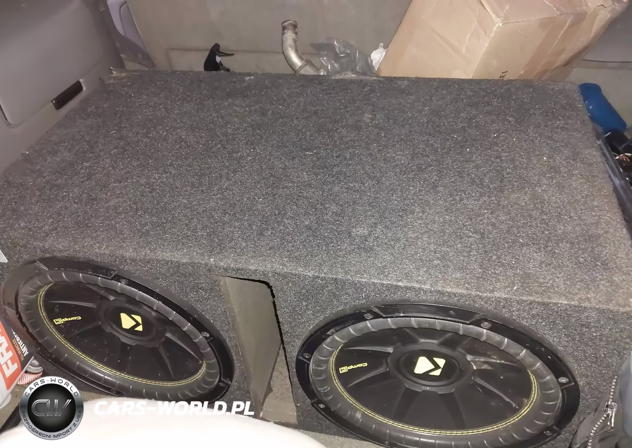 2004 Chevrolet Tahoe Ls VIN:1GNEK13Z04J272328 - 13