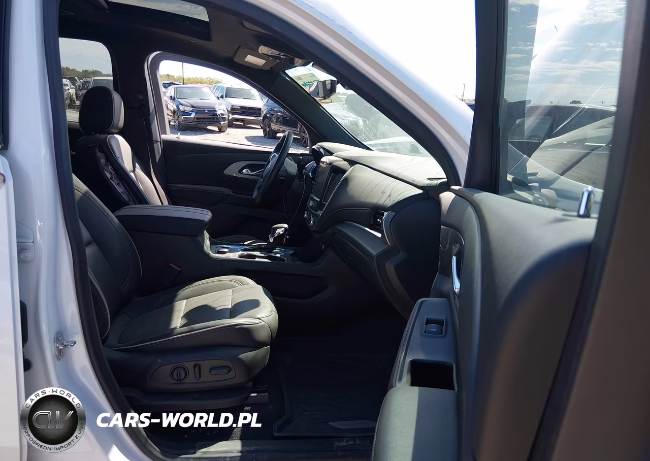 2023 Chevrolet Traverse Awd Premier VIN:1GNEVKKW4PJ295099 - 5