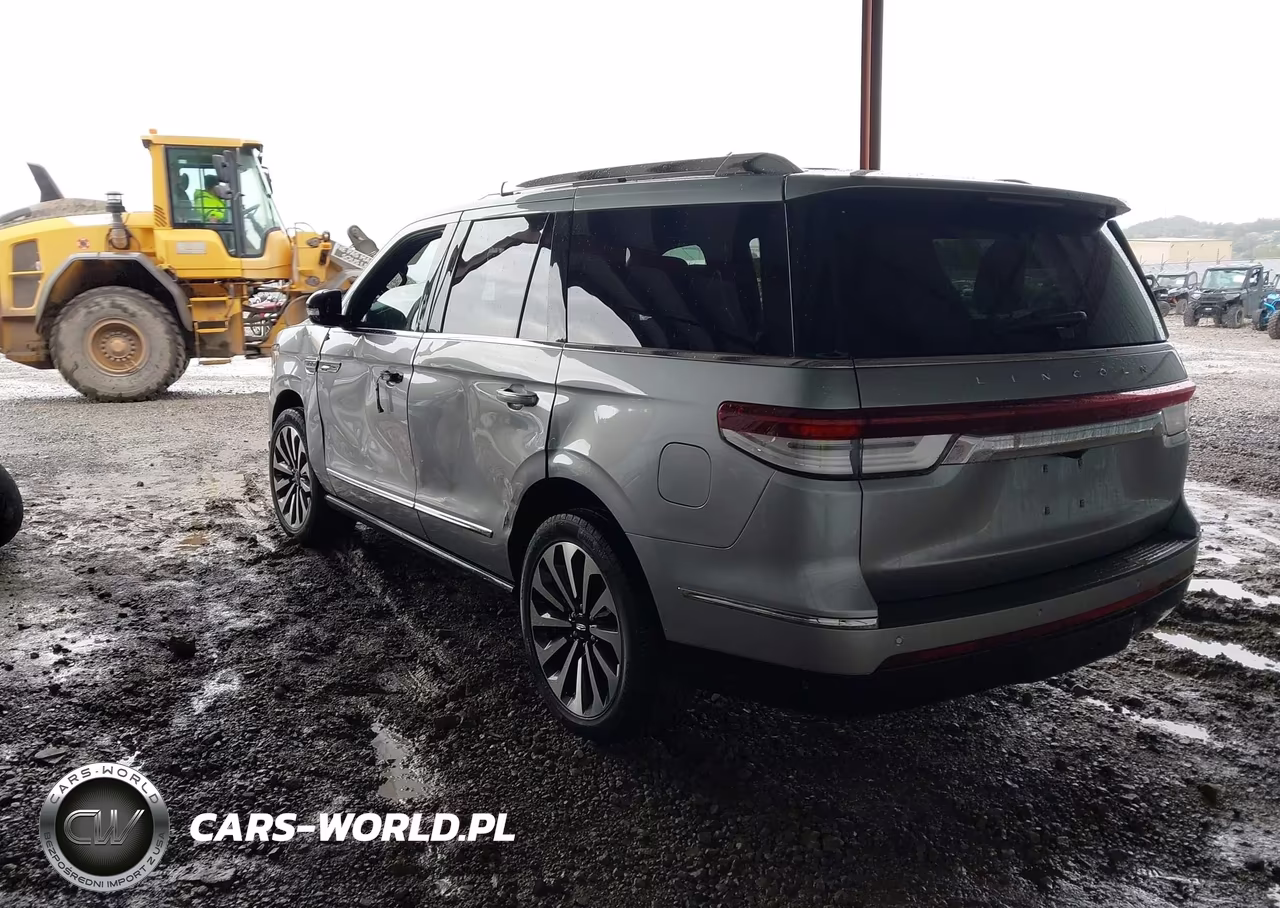2022 Lincoln Navigator Reserve VIN:5LMJJ2LT3NEL07829 - 3