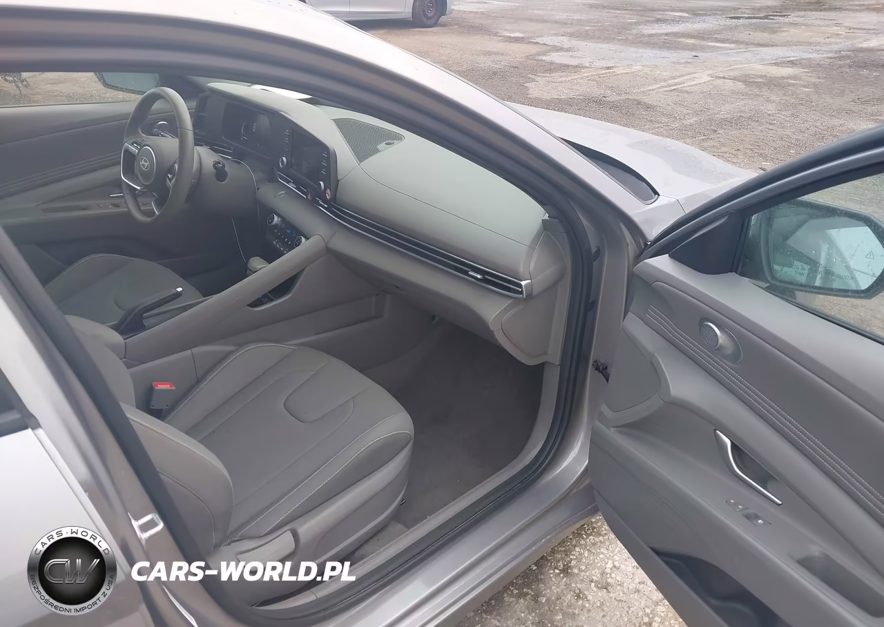 2026 Hyundai Elantra Sel Sport VIN:KMHLM4DG5TU112110 - 5
