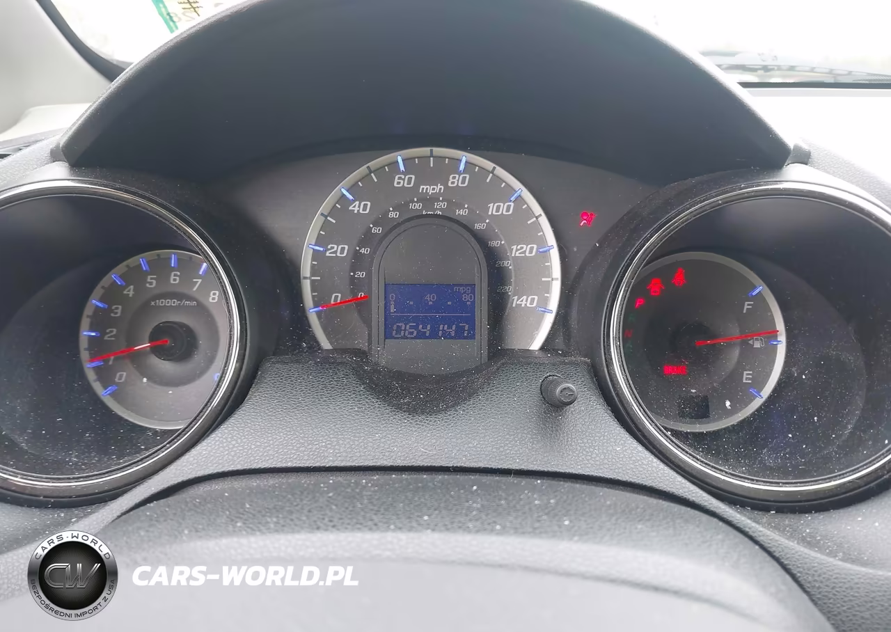 2013 Honda Fit Sport VIN:JHMGE8H52DC035155 - 7