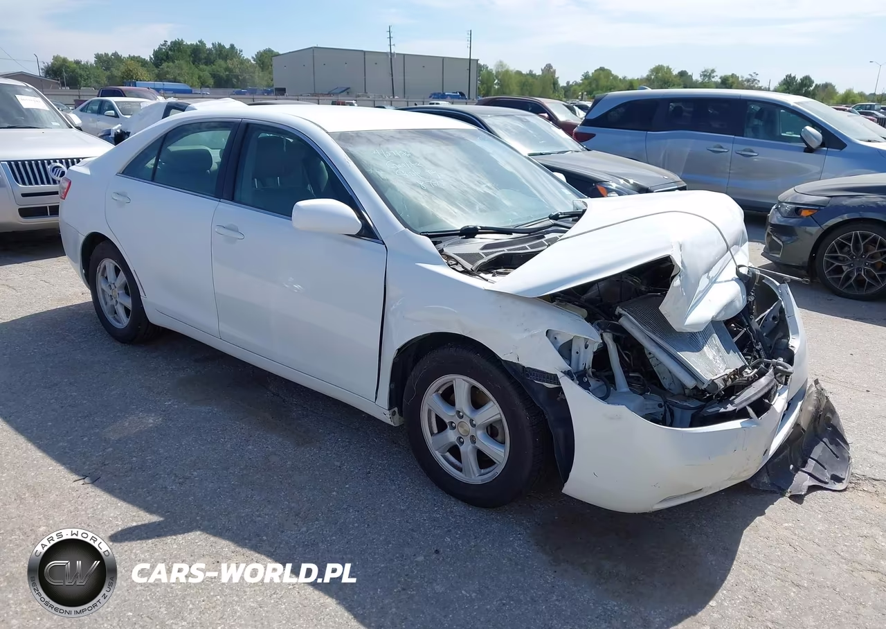 2009 Toyota Camry Le – zdjęcie 1 z 11