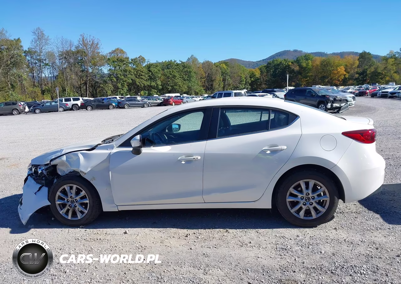 2016 Mazda Mazda3 I Touring VIN:JM1BM1W72G1337149 - 14