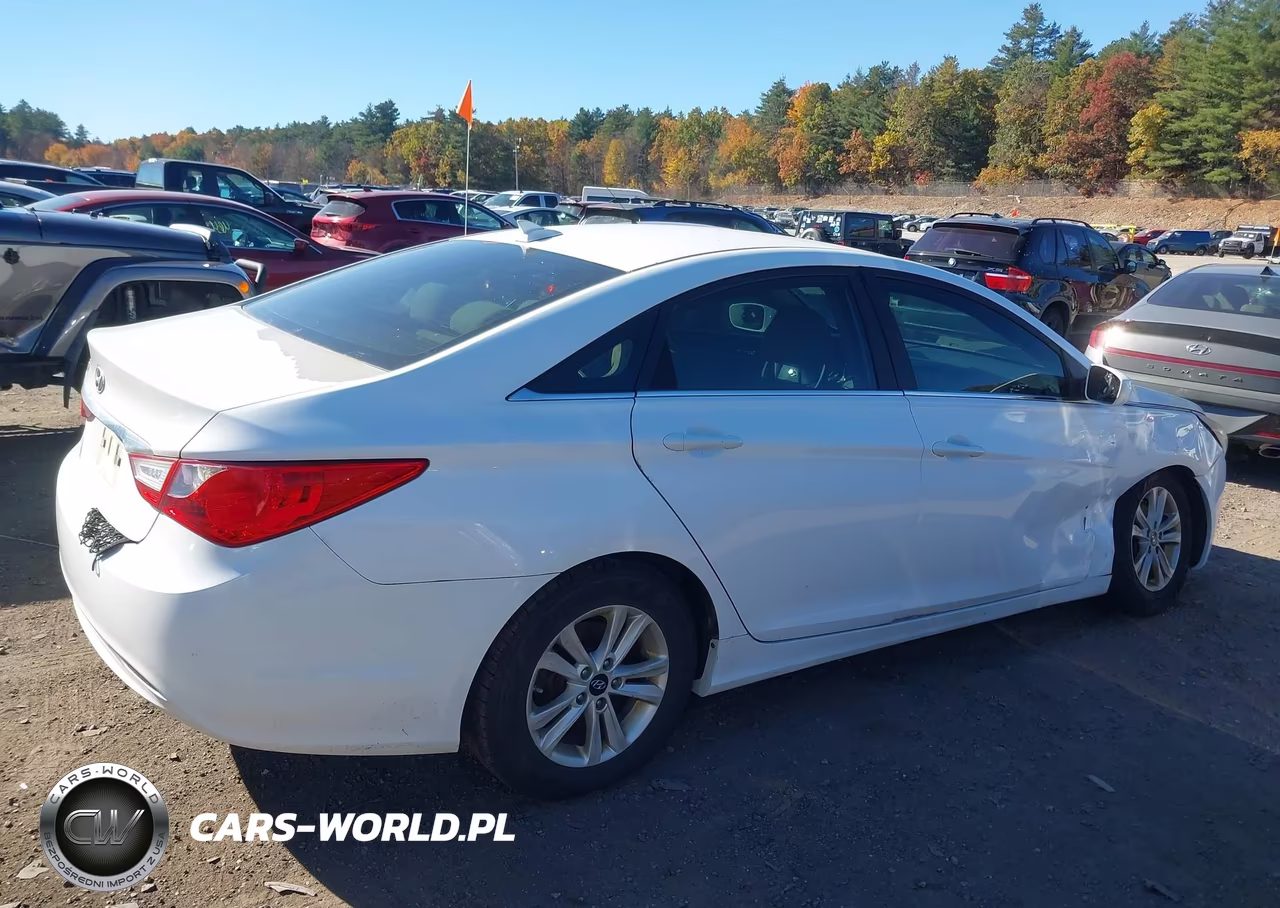 2013 Hyundai Sonata Gls VIN:5NPEB4AC2DH741551 - 4