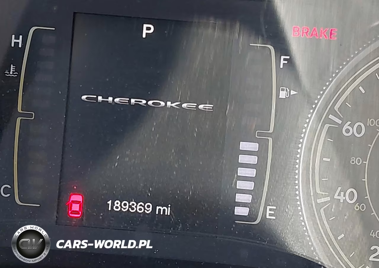 2017 Jeep Cherokee Sport 4X4 VIN:1C4PJMAB8HD217397 - 15