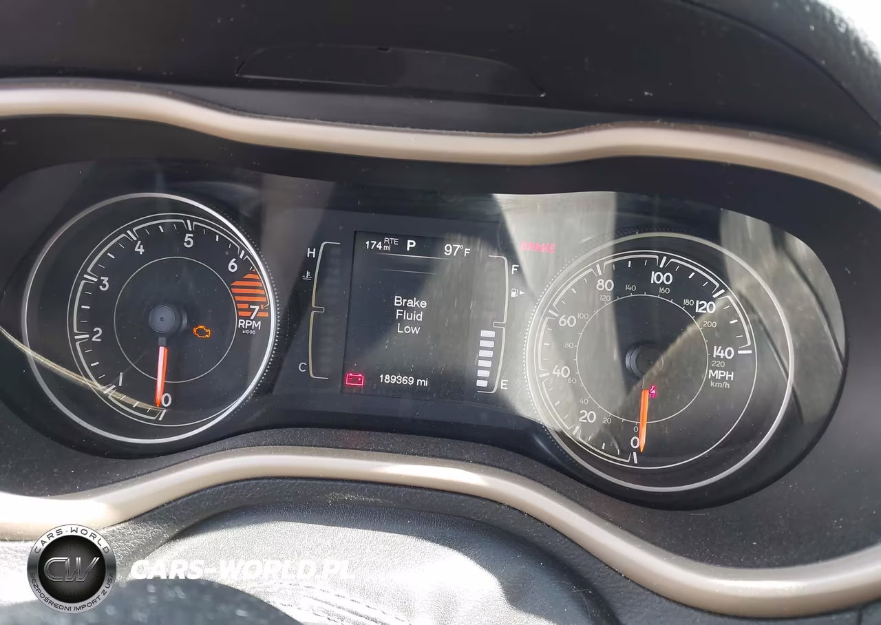 2017 Jeep Cherokee Sport 4X4 VIN:1C4PJMAB8HD217397 - 7