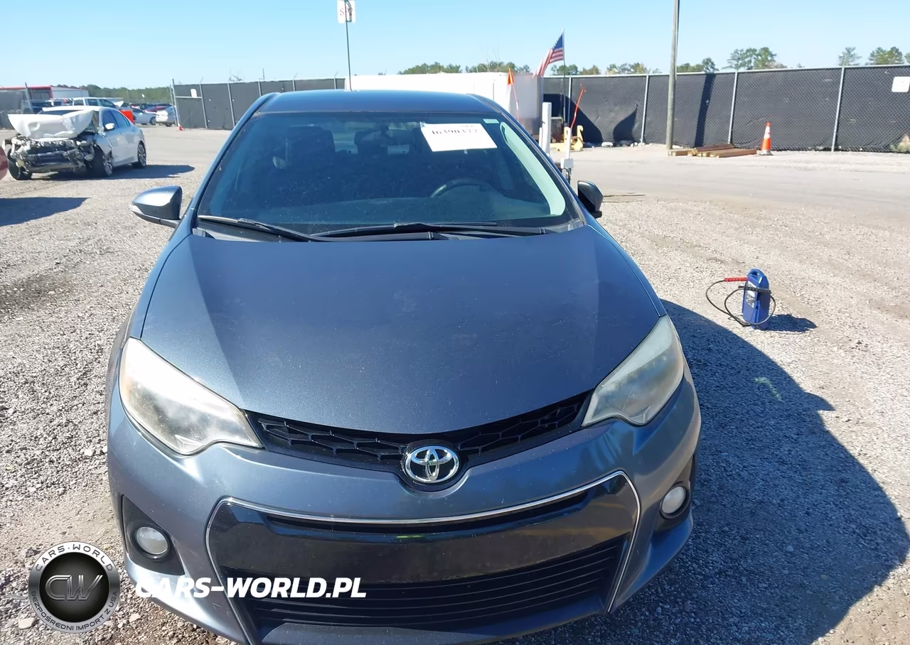2015 Toyota Corolla S Plus VIN:2T1BURHE0FC359204 - 12