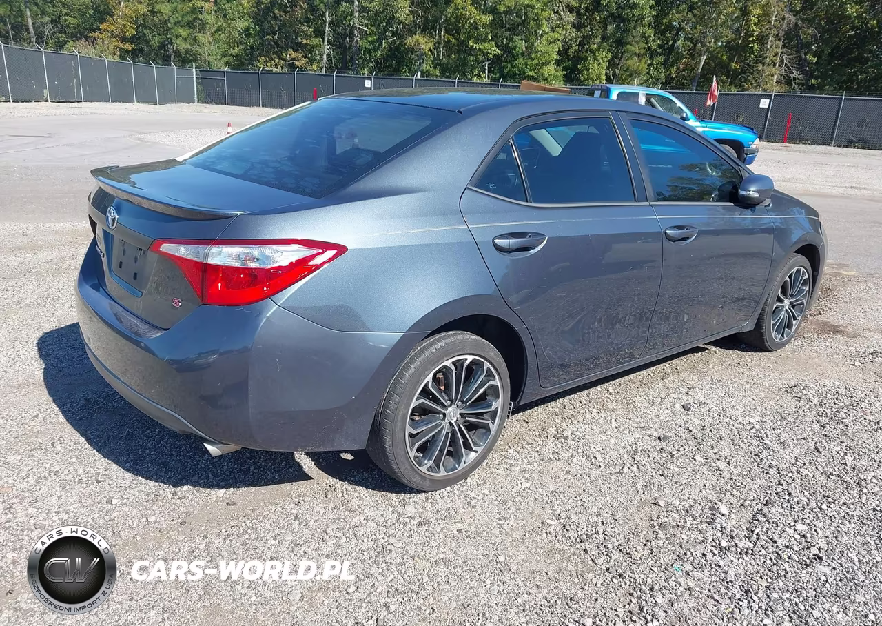2015 Toyota Corolla S Plus VIN:2T1BURHE0FC359204 - 4