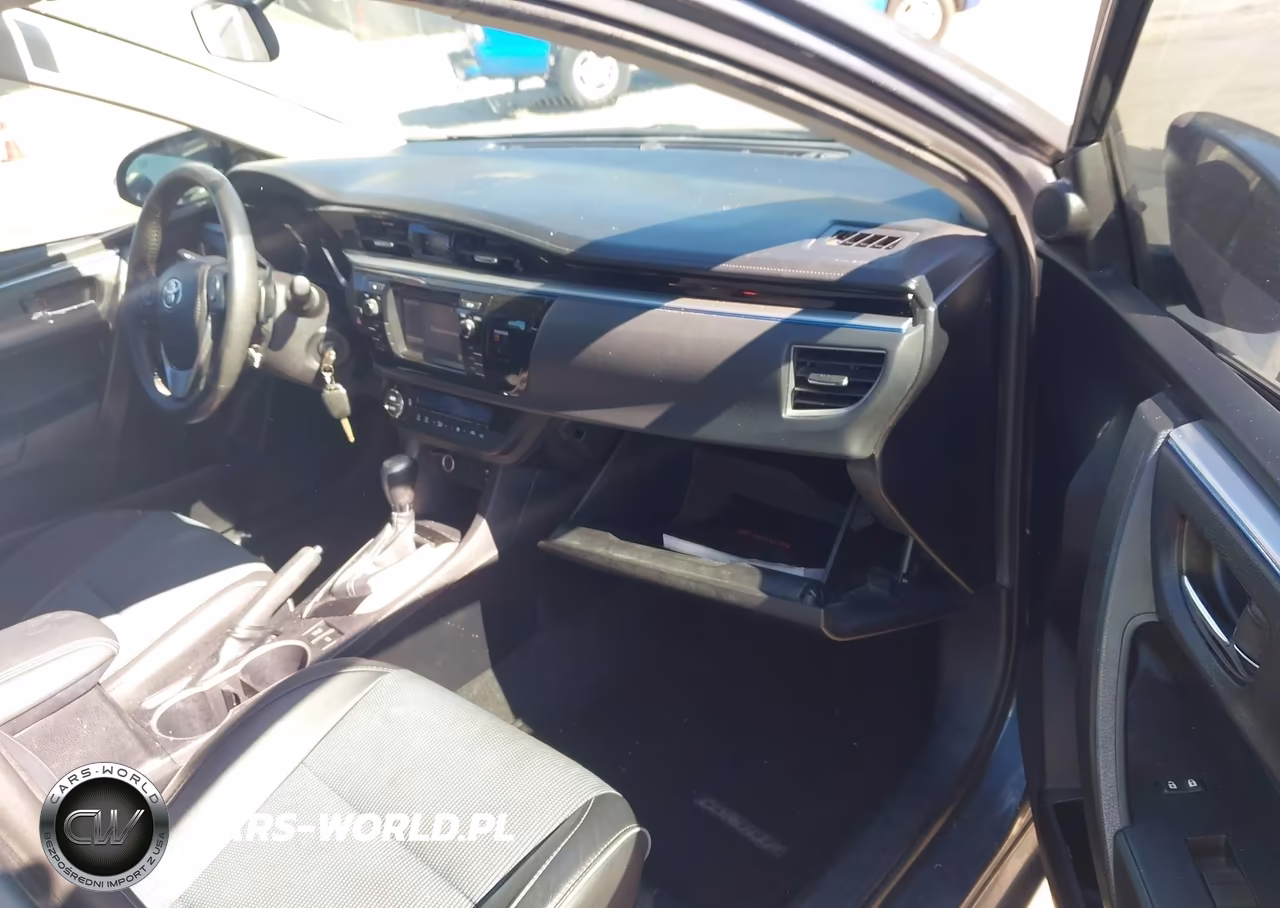 2015 Toyota Corolla S Plus VIN:2T1BURHE0FC359204 - 5