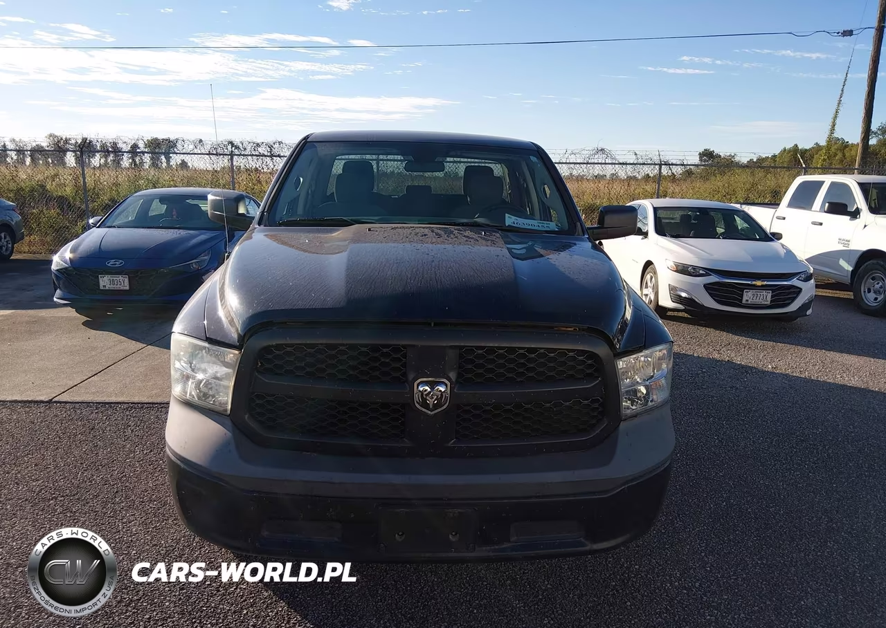 2018 Ram 1500 Tradesman 4X2 6'4 Box VIN:1C6RR6FGXJS303613 - 17