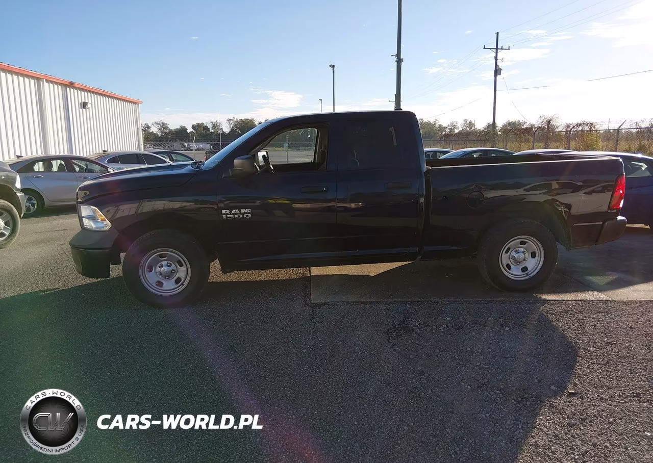 2018 Ram 1500 Tradesman 4X2 6'4 Box VIN:1C6RR6FGXJS303613 - 19