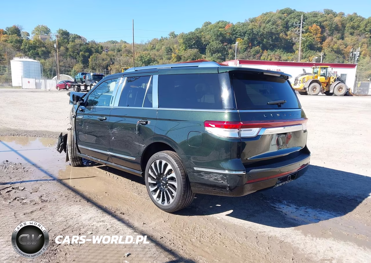 2023 Lincoln Navigator Black Label VIN:5LMJJ2TG7PEL14157 - 3