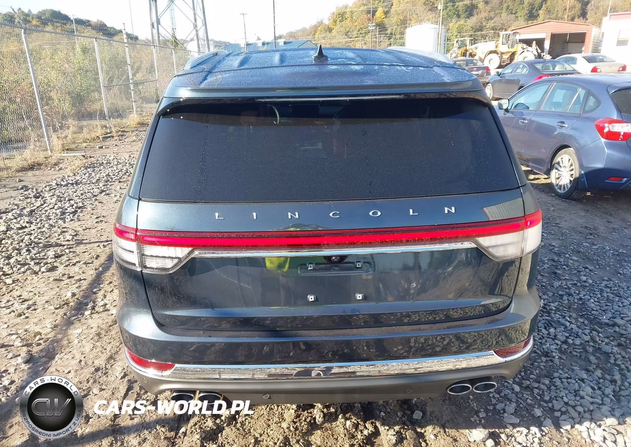 2023 Lincoln Aviator Reserve VIN:5LM5J7XCXPGL31657 - 17