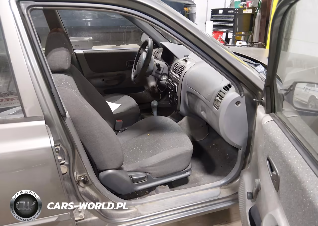 2002 Hyundai Accent Gl VIN:KMHCG45C42U366960 - 5