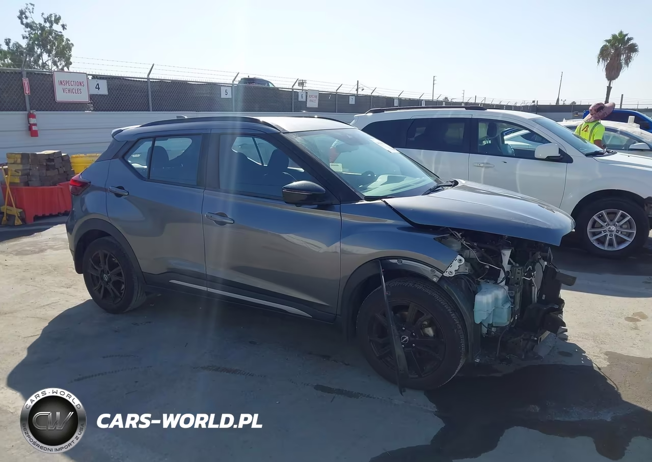 2024 Nissan Kicks Sr Xtronic Cvt