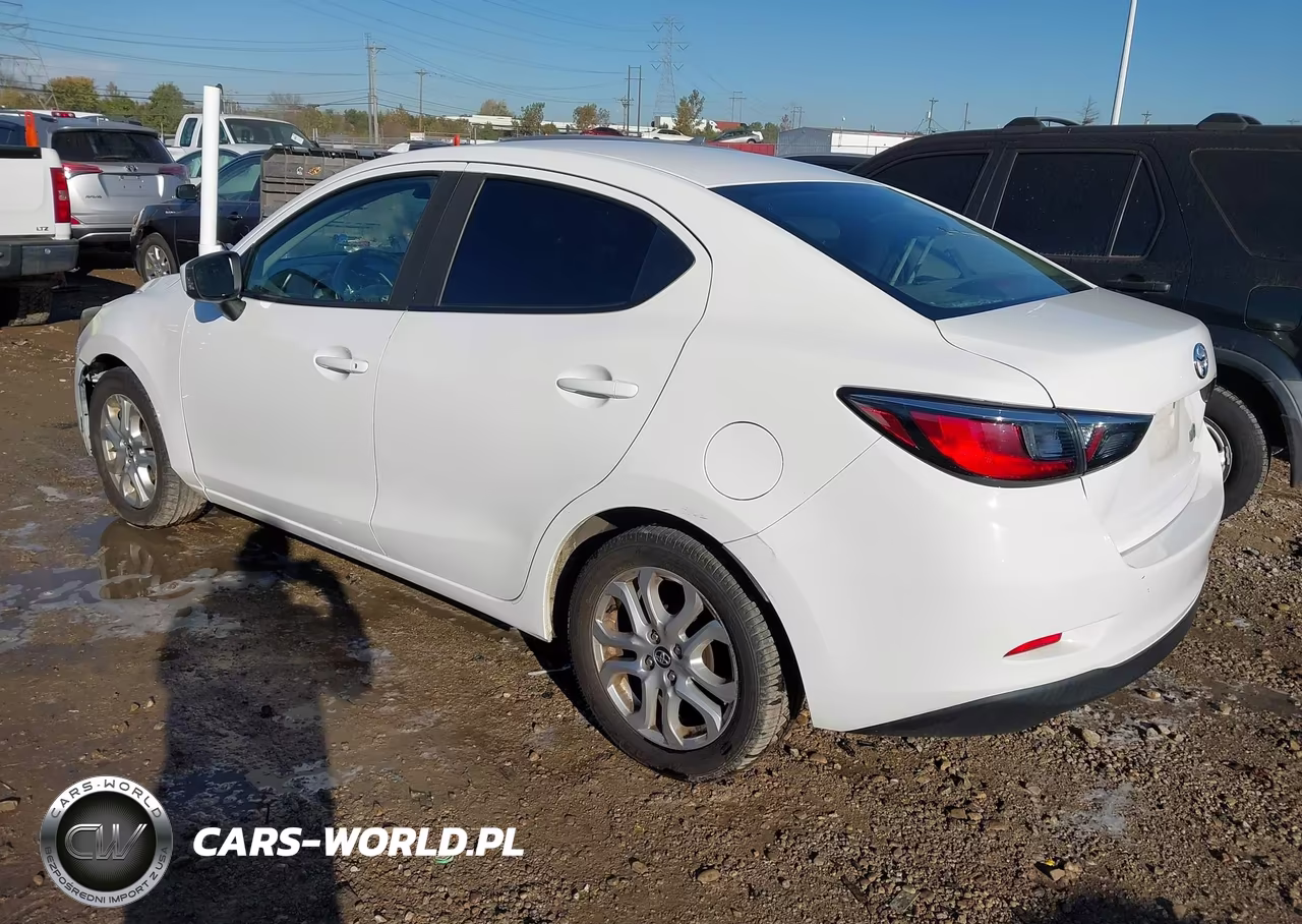 2017 Toyota Yaris Ia VIN:3MYDLBYV5HY151794 - 3