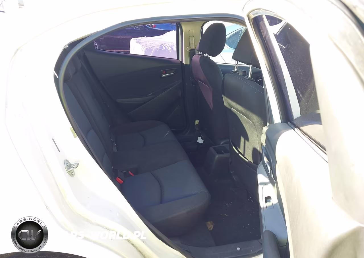 2017 Toyota Yaris Ia VIN:3MYDLBYV5HY151794 - 8