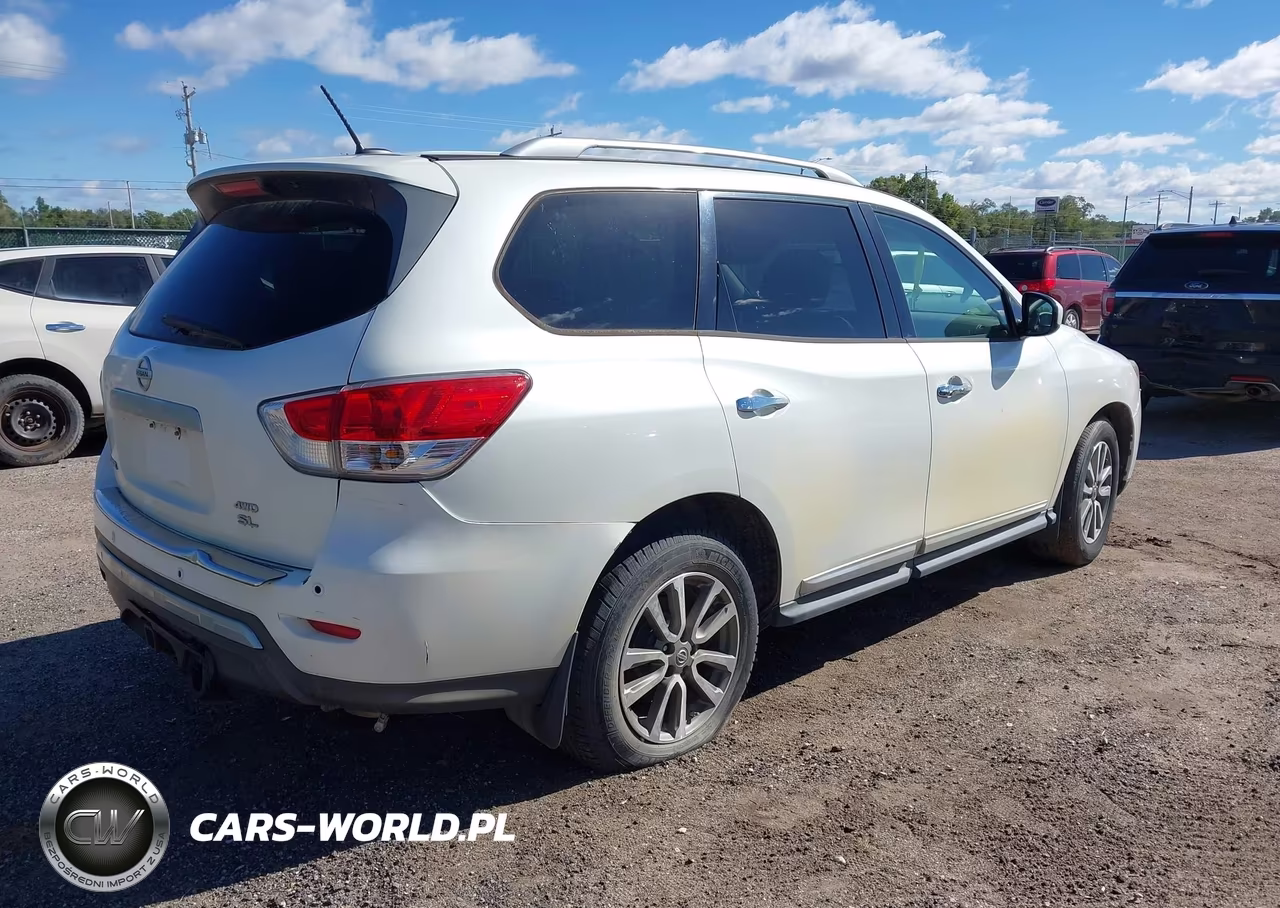 2015 Nissan Pathfinder Sl VIN:5N1AR2MM4FC630979 - 4