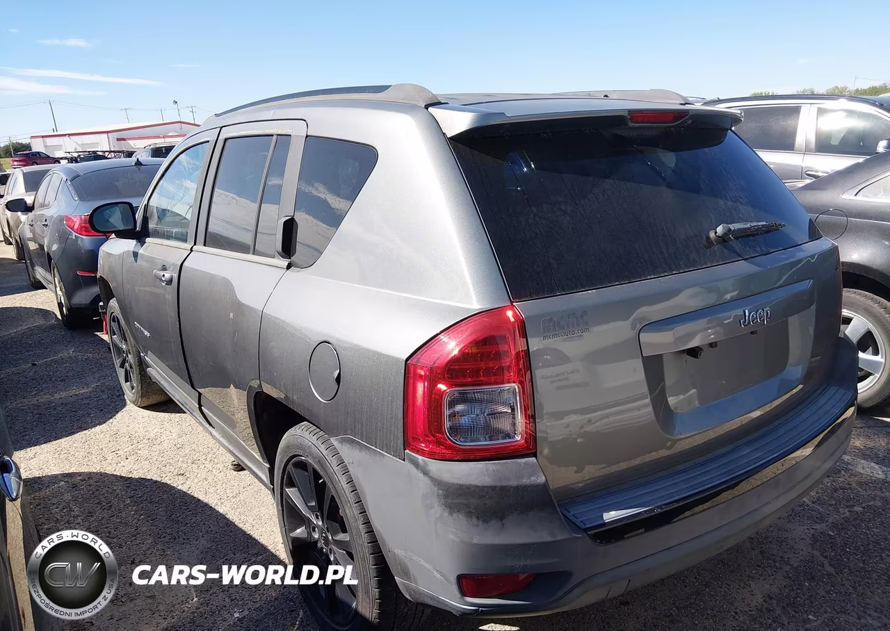 2013 Jeep Compass Latitude VIN:1C4NJCEB0DD167679 - 3