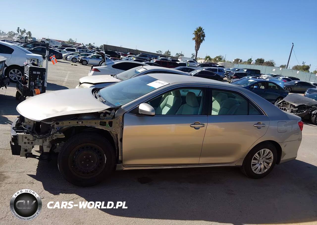 2013 Toyota Camry Le VIN:4T4BF1FK4DR304812 - 15