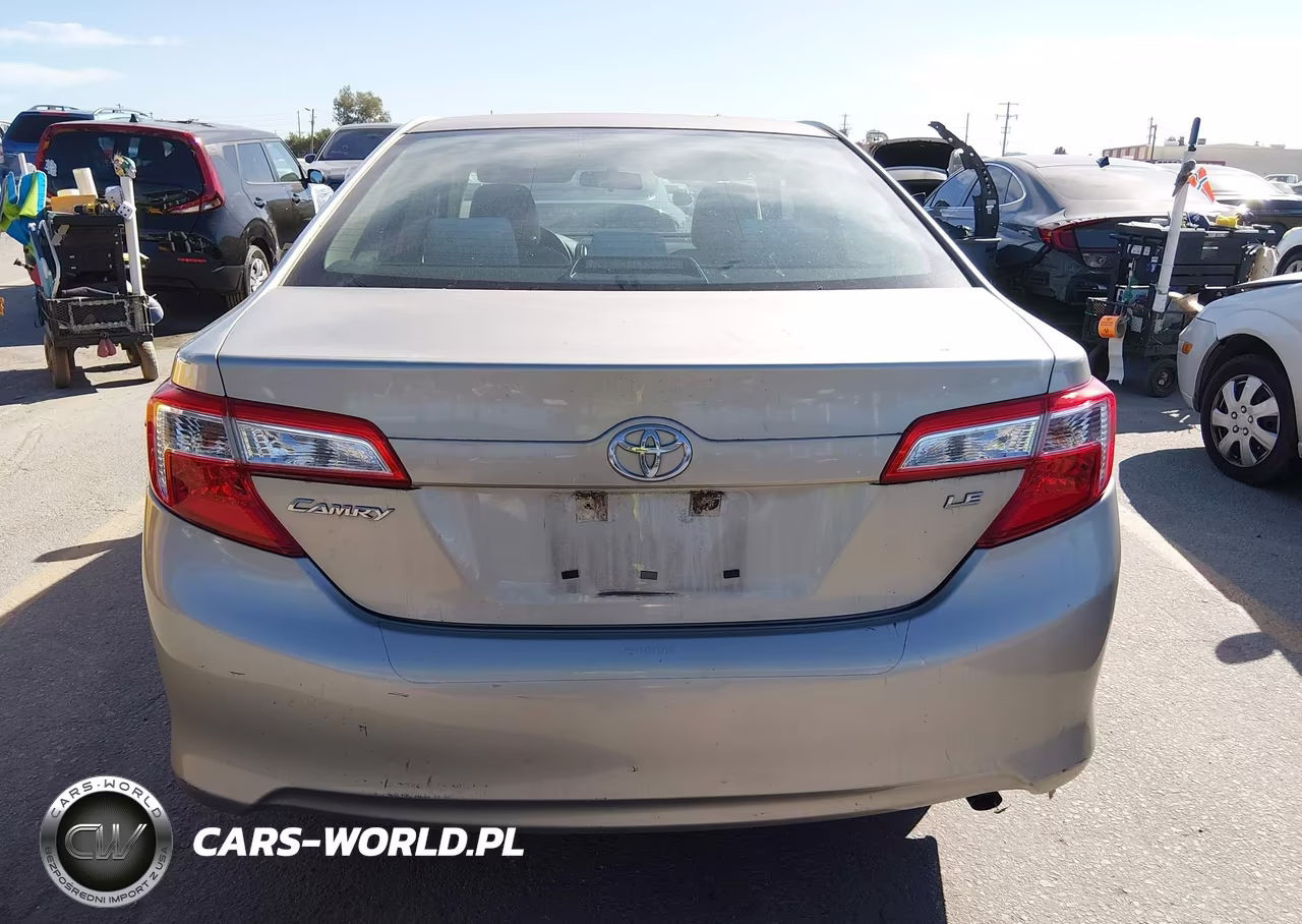 2013 Toyota Camry Le VIN:4T4BF1FK4DR304812 - 17