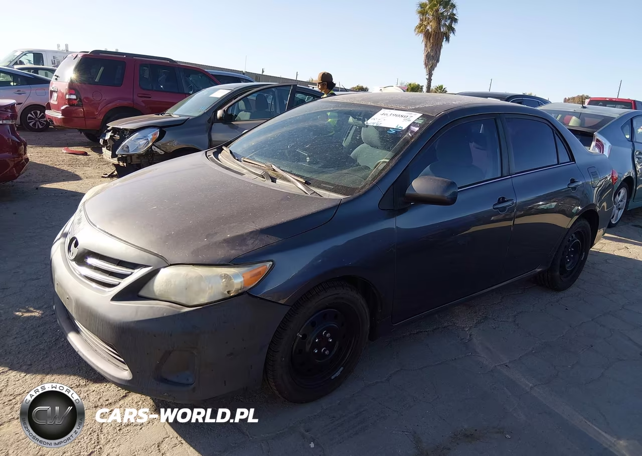 2013 Toyota Corolla Le VIN:5YFBU4EE2DP118667 - 2