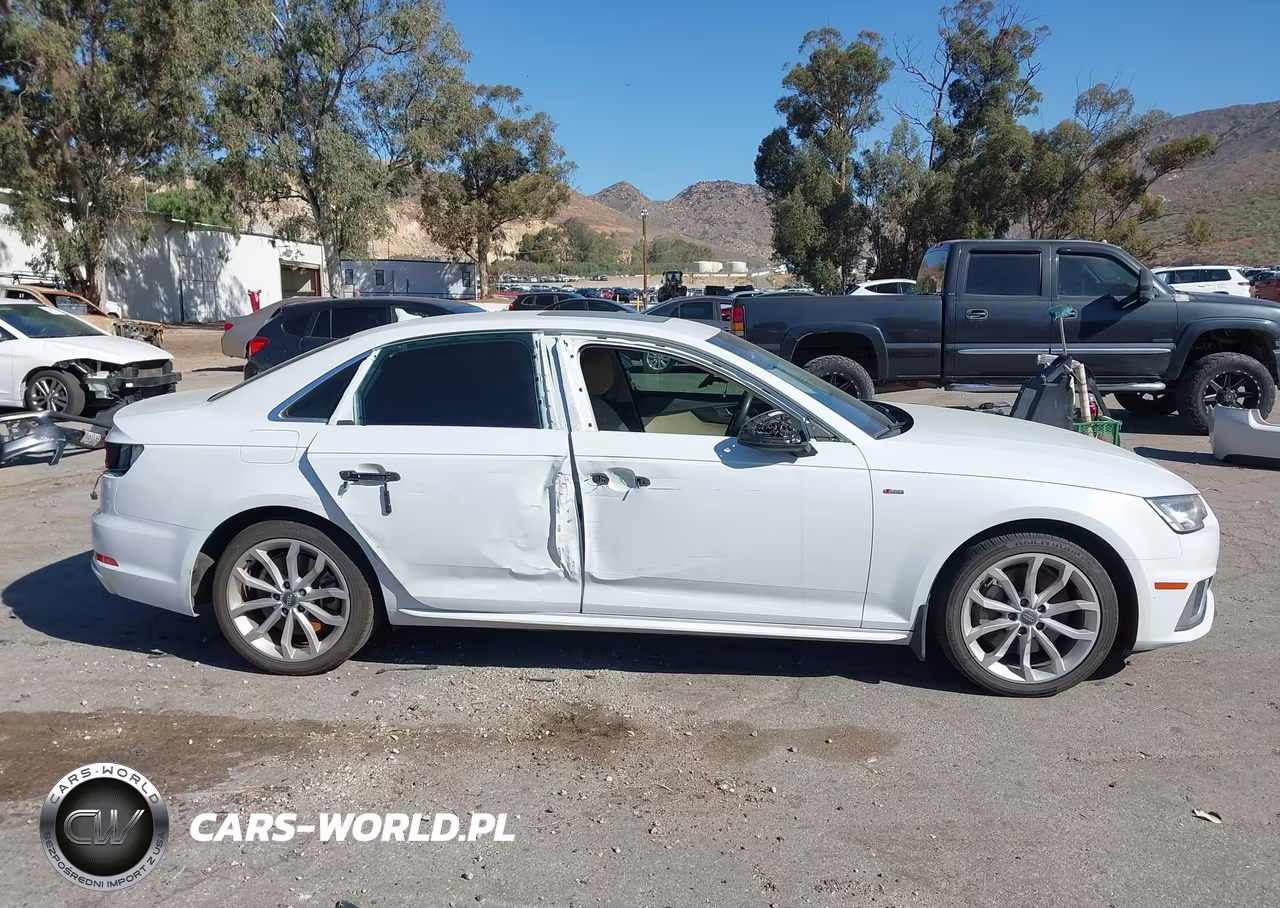 2019 Audi A4 45 Premium VIN:WAUENAF45KN013272 - 13