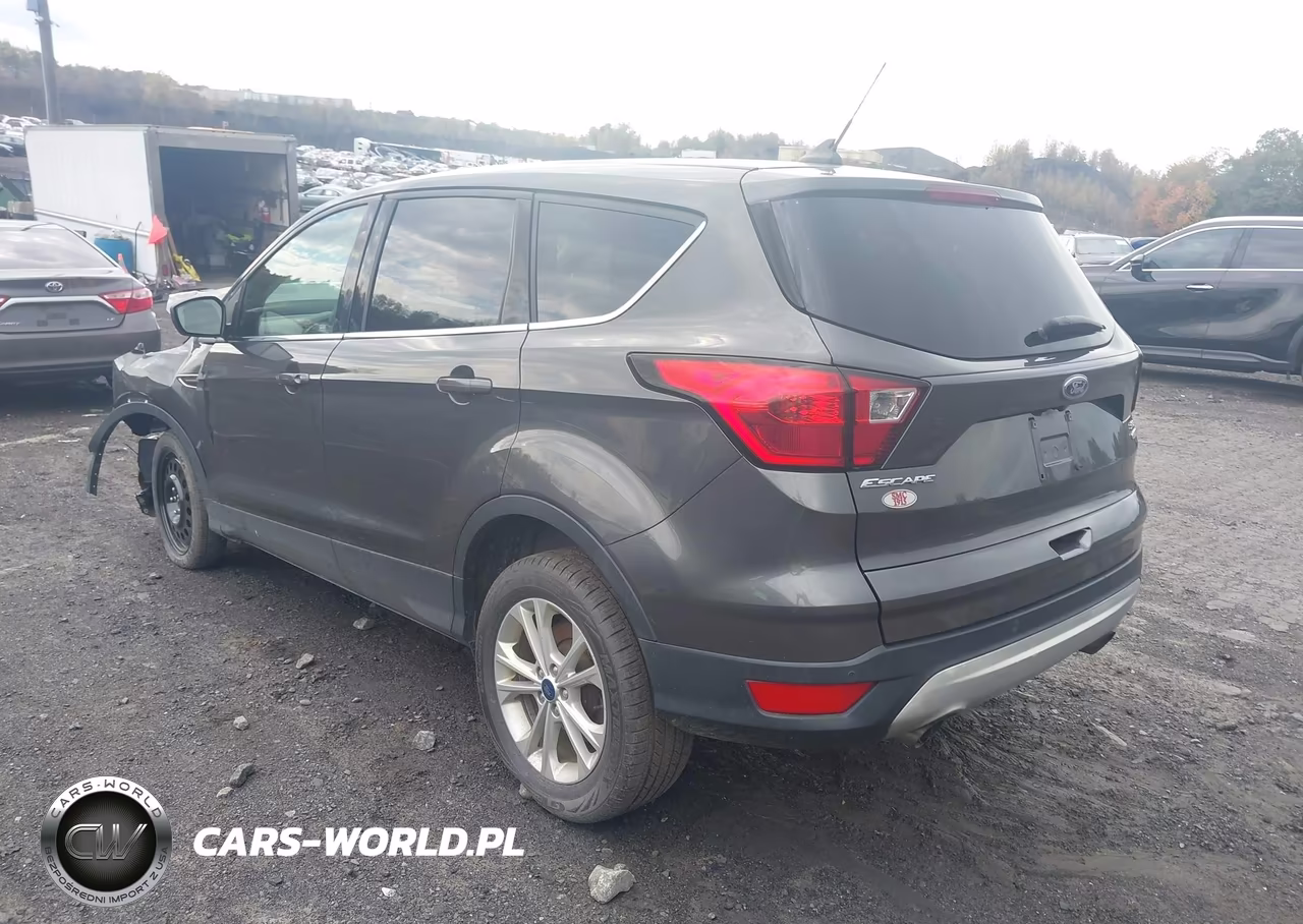 2019 Ford Escape Se VIN:1FMCU9GD7KUC09144 - 3
