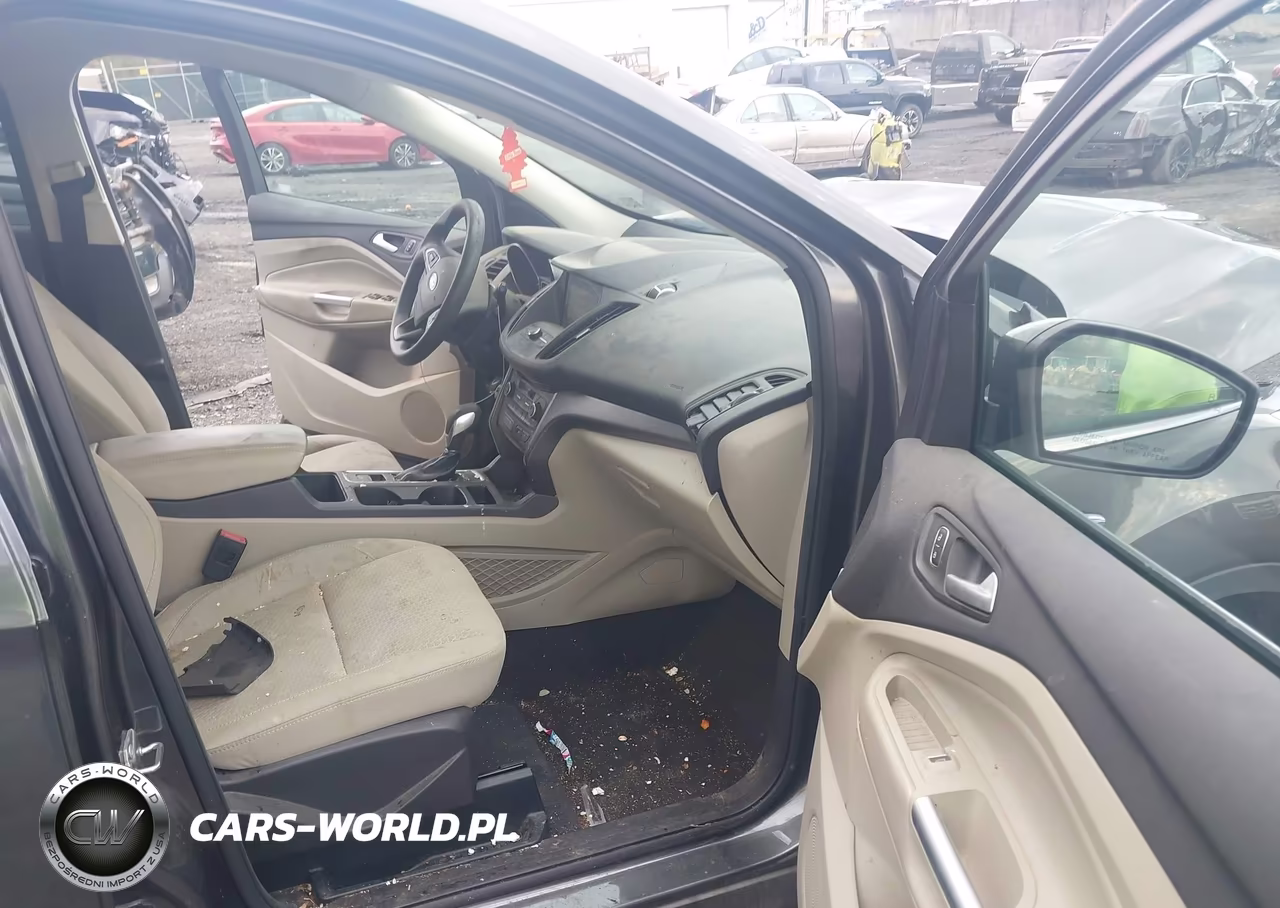 2019 Ford Escape Se VIN:1FMCU9GD7KUC09144 - 5