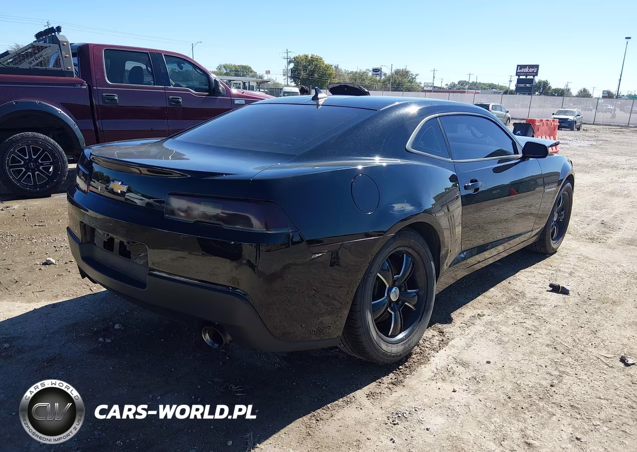 2015 Chevrolet Camaro 1Ls VIN:2G1FA1E38F9106946 - 4