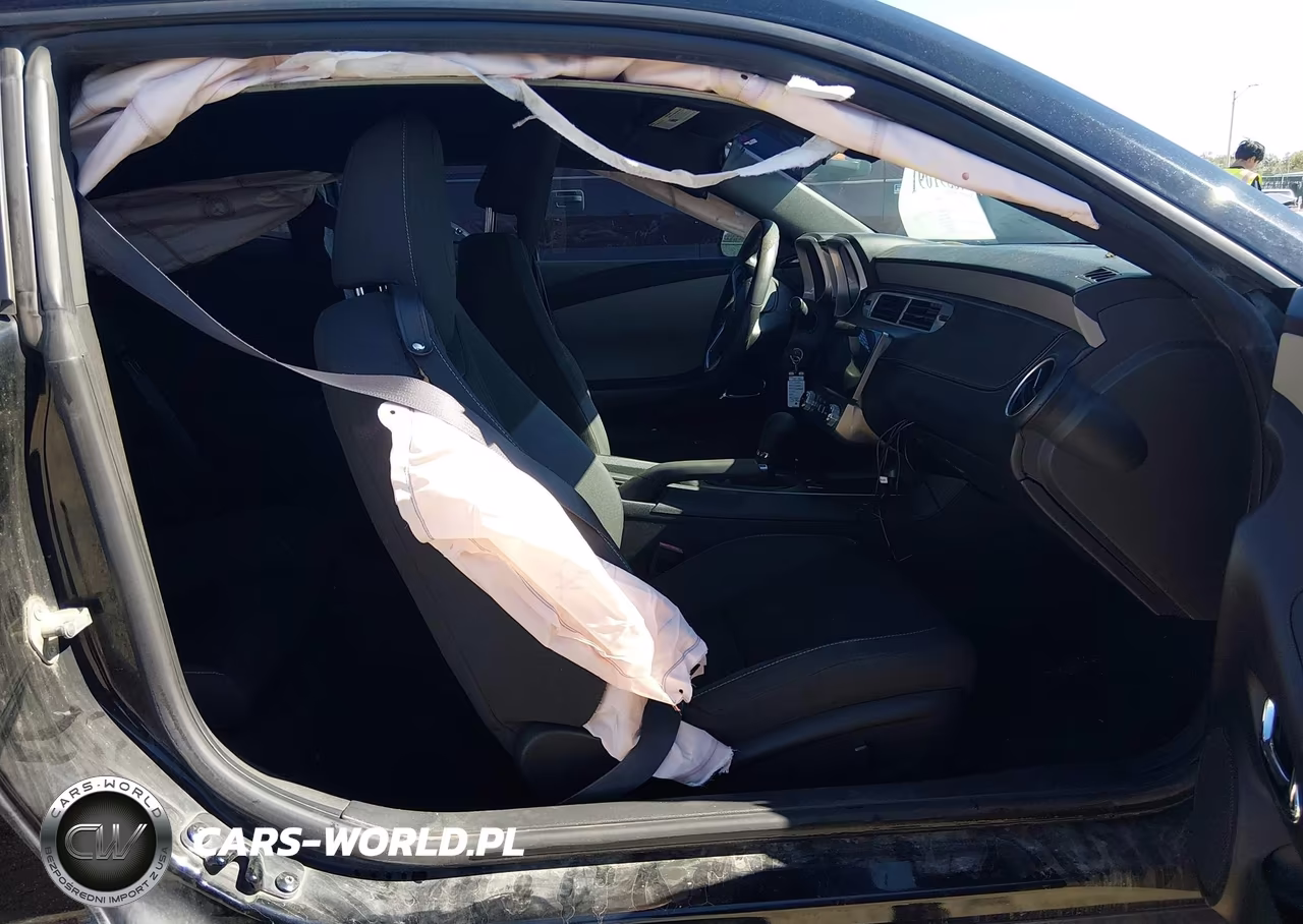 2015 Chevrolet Camaro 1Ls VIN:2G1FA1E38F9106946 - 5