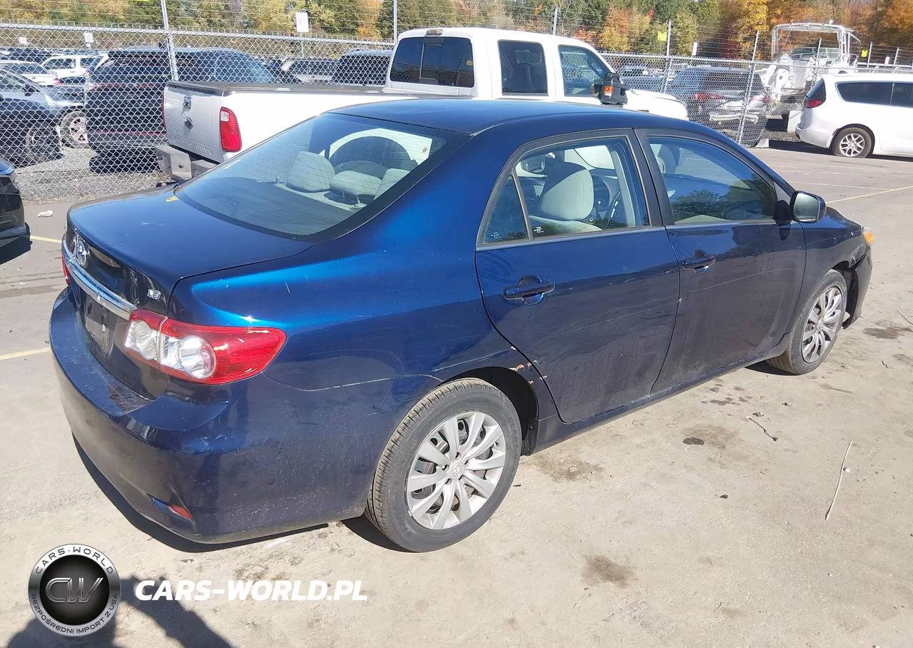 2013 Toyota Corolla Le VIN:5YFBU4EEXDP085336 - 4