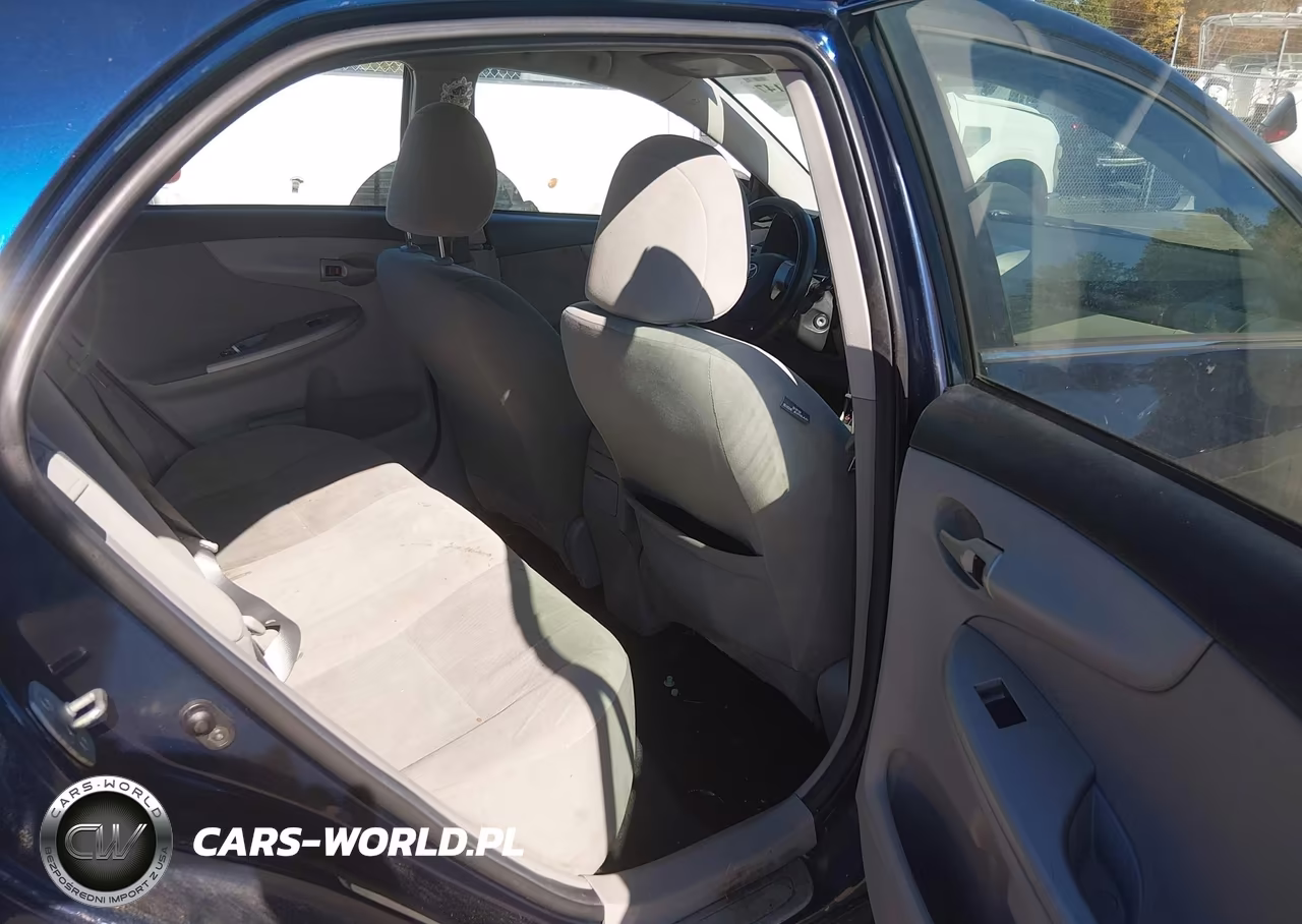 2013 Toyota Corolla Le VIN:5YFBU4EEXDP085336 - 8